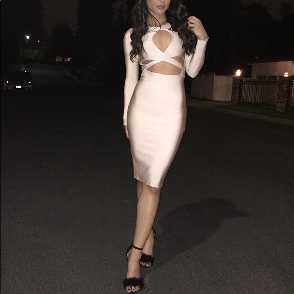 Bloomingdale's Dresses & Skirts - Pink Bodycon Dress